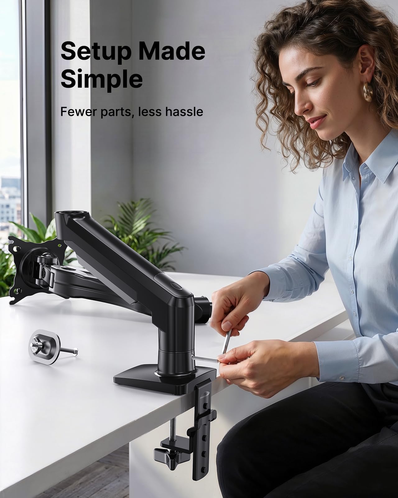 HUANUO Monitor Mount, 13 to 32 Inch Monitor Arm, Adjustable Screen Stand